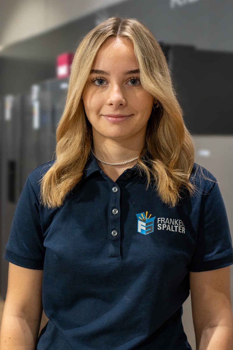 Natascha Portr_t_2-3_06_